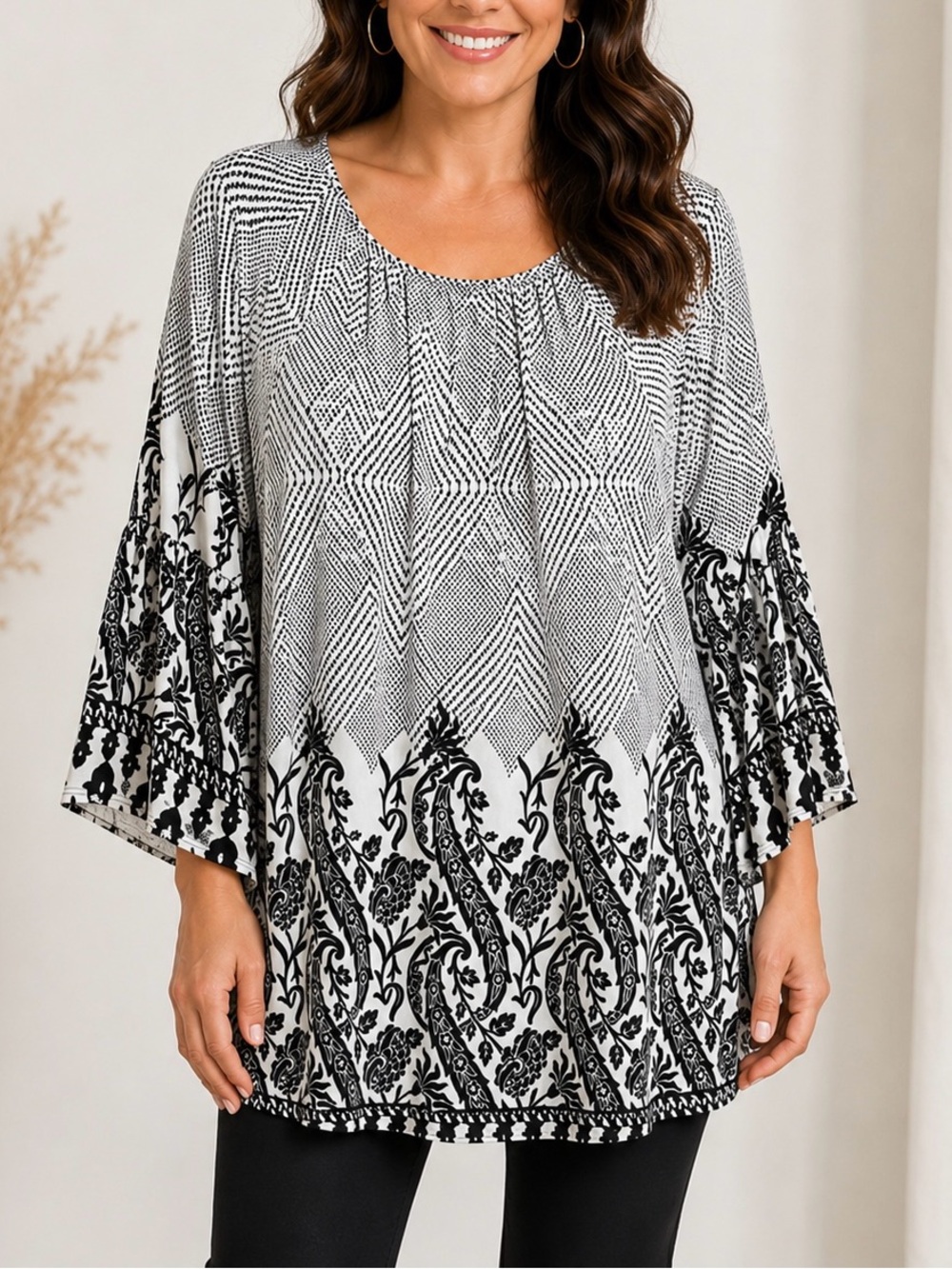 (0005) Women’s: XL Bell Sleeved Tunic Top- T2